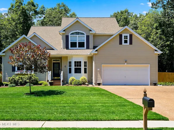 5 Country Woods Lane, Pine Beach, NJ 08741