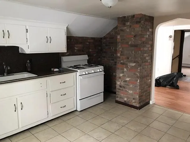 93 Hedwig Ave — Photo 1