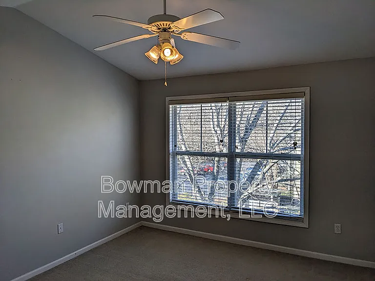 660 Barnett Shoals Rd #123 — Photo 14