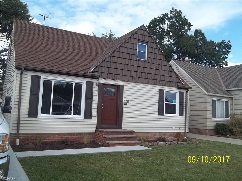 1st image of 1216 Parkleigh Dr