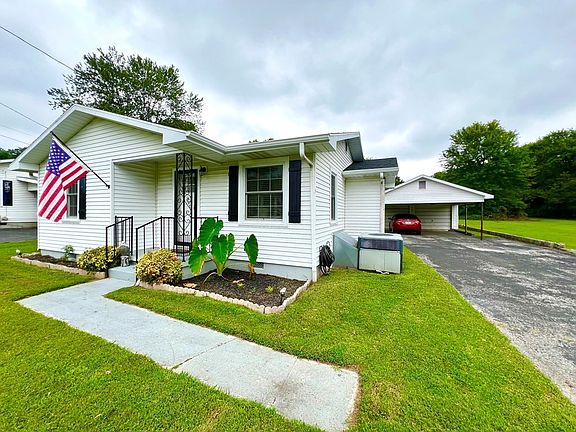 2nd image of 107 Lancaster Dr