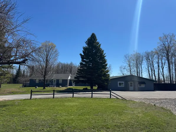 6990 N Us Highway 31, Levering, MI 49755