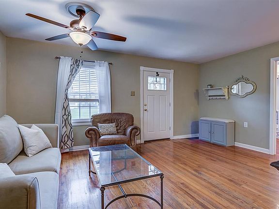 5th image of 514 Arminda Ave