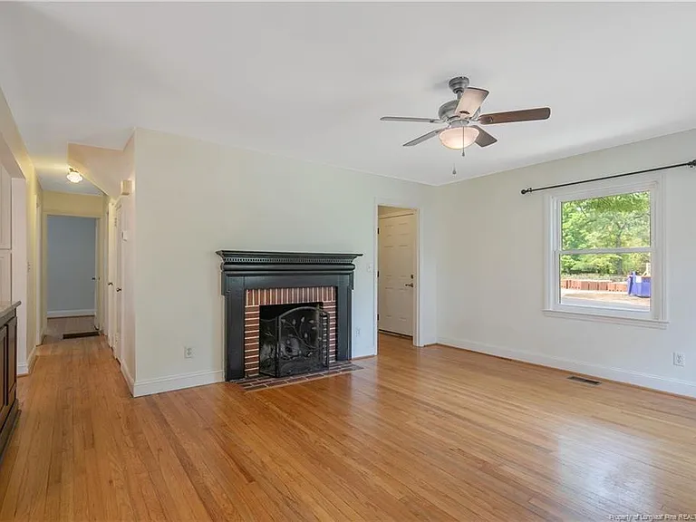 415 Vista Dr — Photo 7