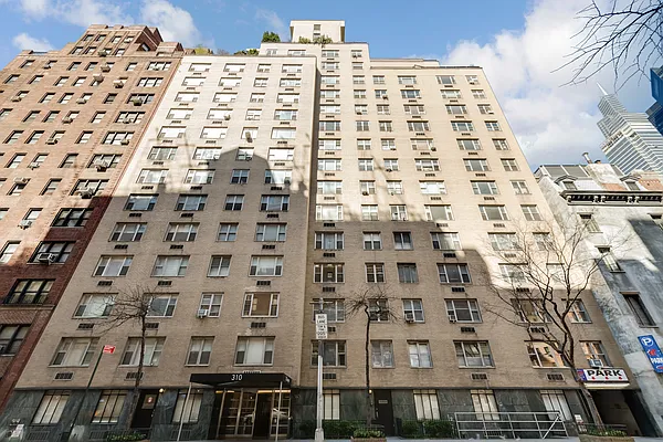 Sold by Compass | media 10