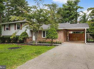 17504 Lisa Dr, Derwood, MD 20855