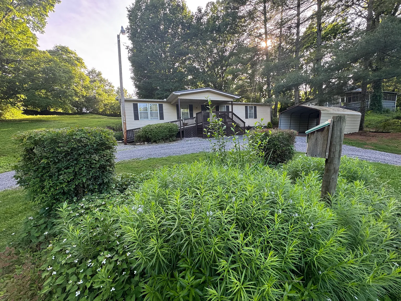 609 Virtue Rd — Photo 3