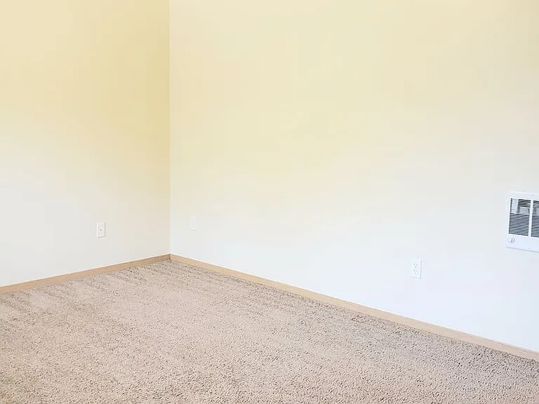 591 Eastmont Ave — Photo 21