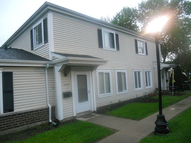 1st image of 1422 Cove Dr #237-B