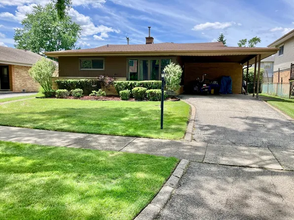 8948 Nashville Ave, Morton Grove, IL 60053