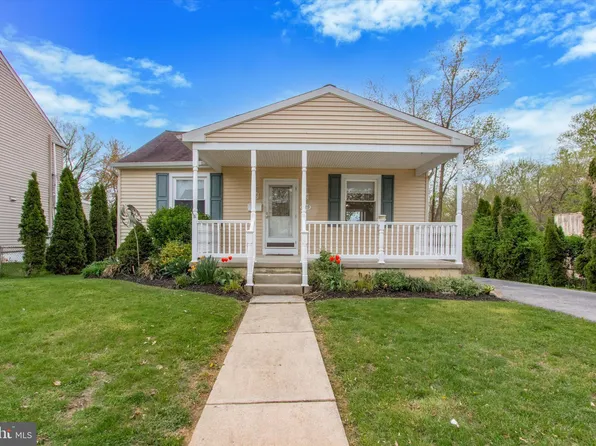 129 S Martin Ln, Norwood, PA 19074