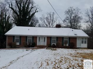 1016 Valient Ln, Martinsville, VA 24112