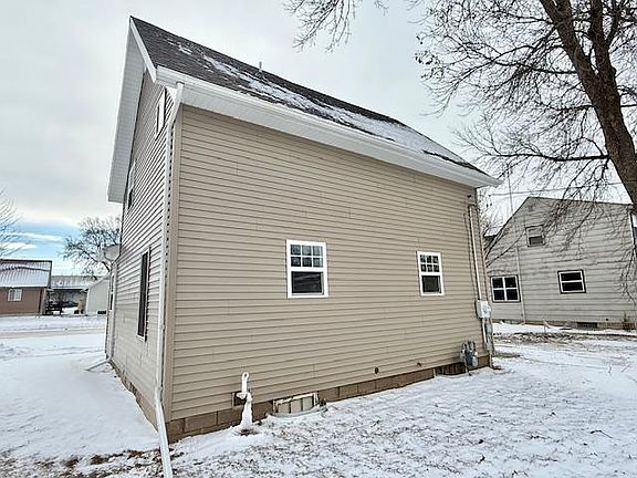 4th image of 515 E Spring St