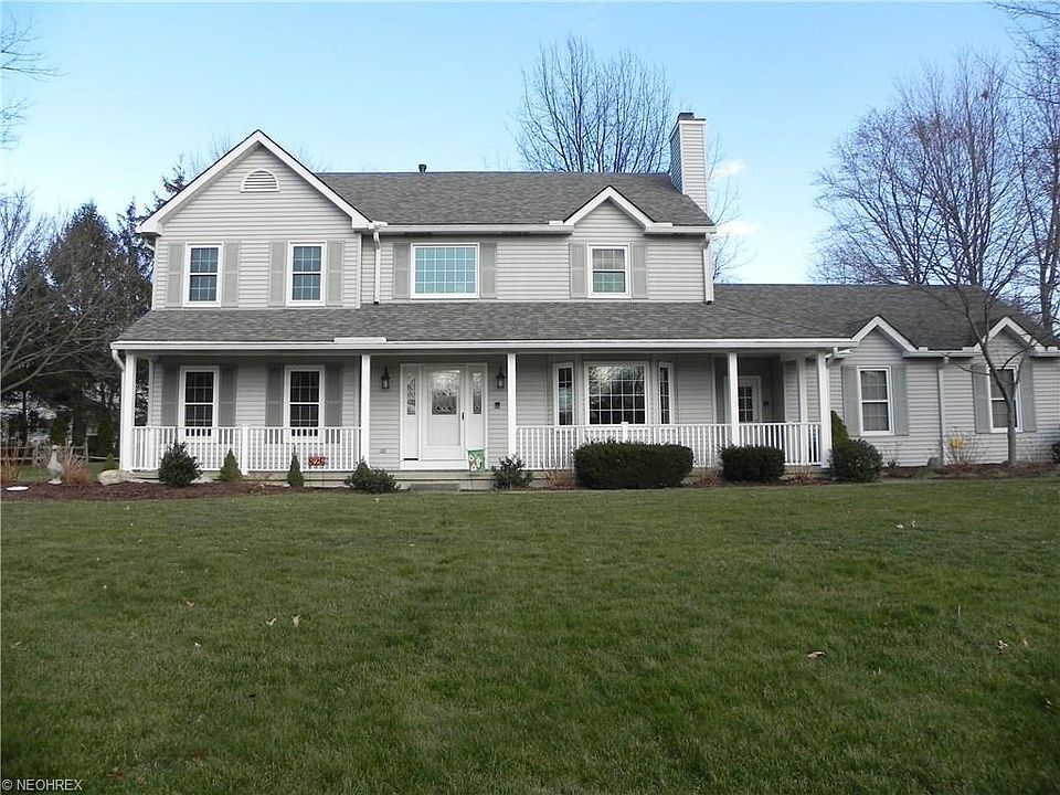 1st image of 826 Quail Hollow Cir