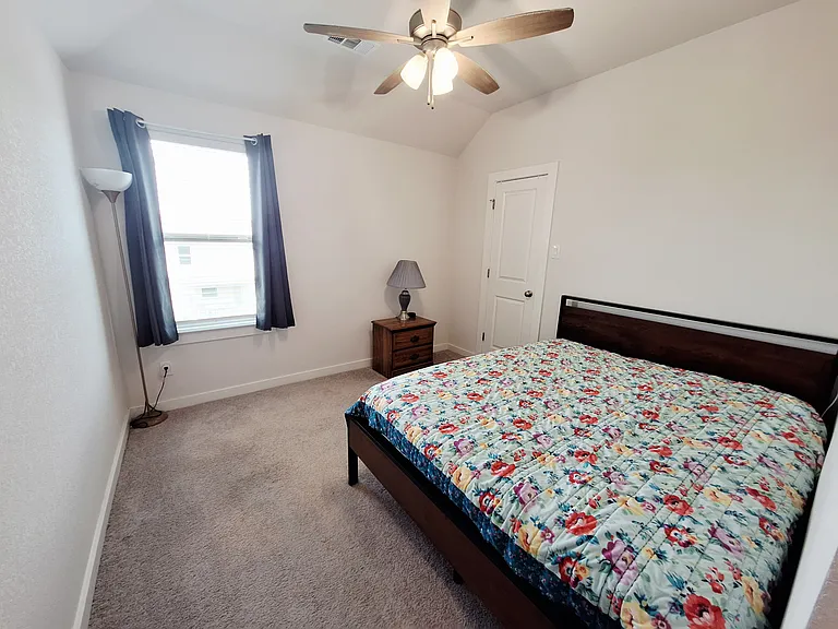 8000 Prairie Rye Dr — Photo 31