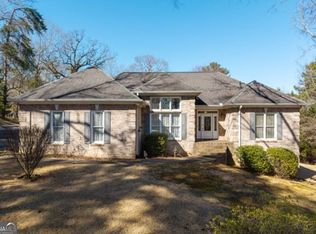 536 Peachtree Rd, Hoschton, GA 30548