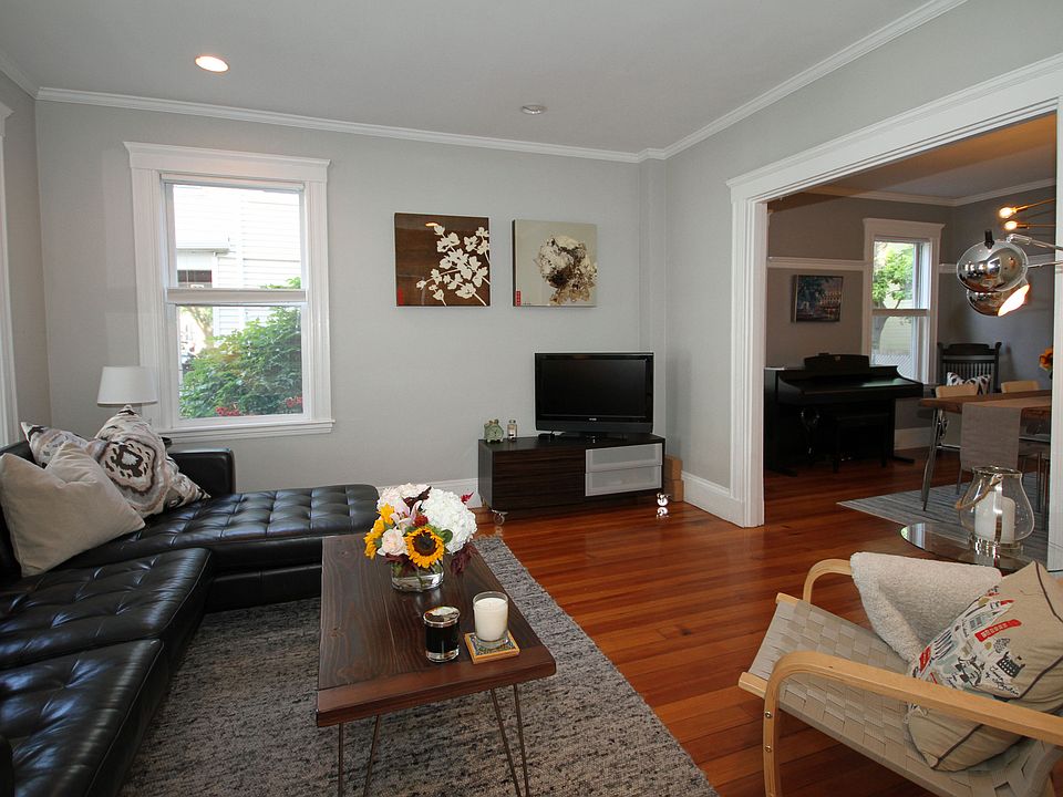 2nd image of 20 Malvern Ave