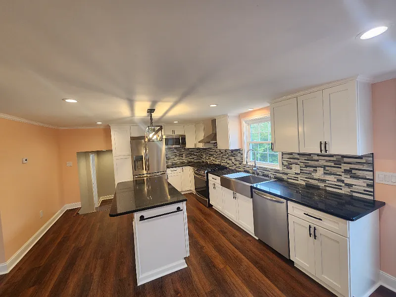 Stunning 3 Bed, 2 Bath Single-Family Home in Orchard Park, NY | Available Oct 1st, 2026. — Photo 2
