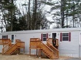 26 Queens Ln, Epsom, NH 03234