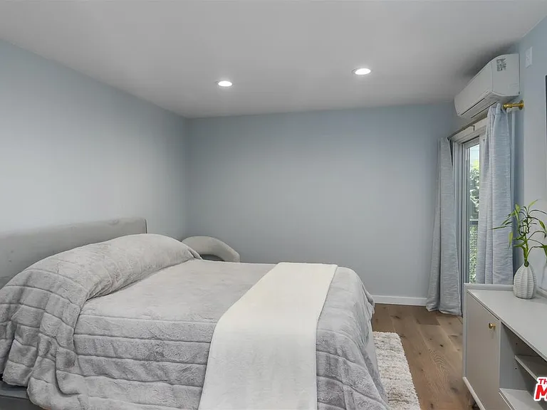 9005 Cynthia St #214 — Photo 21