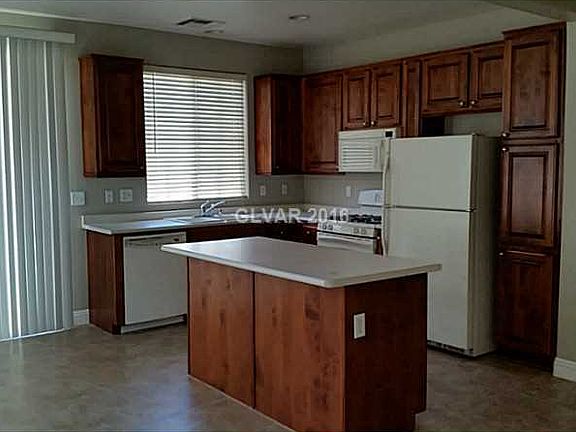 3rd image of 9896 Lake Austin Ct