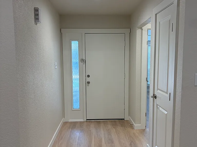 8021 Miles Dr — Photo 36