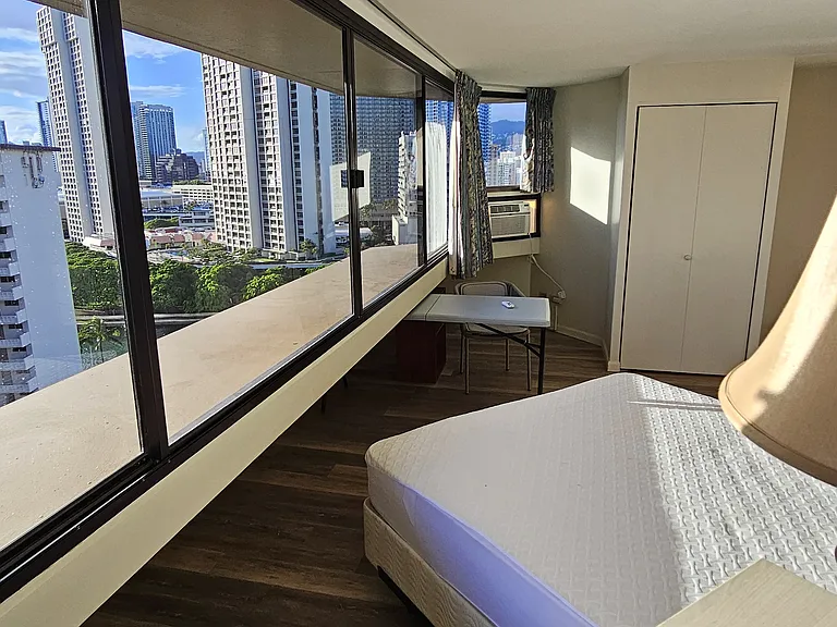 1700 Ala Moana Blvd #1701 — Photo 13