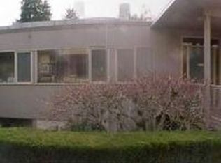 125 E 10th St, Coquille, OR 97423