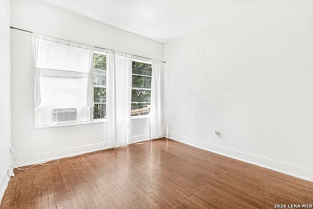 1434 Hicks Ave — Photo 19
