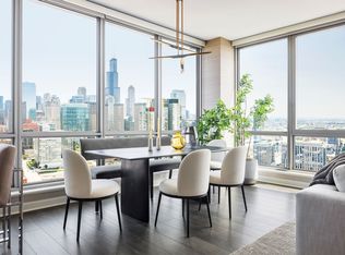 164 N Peoria St #3006, Chicago, IL 60607