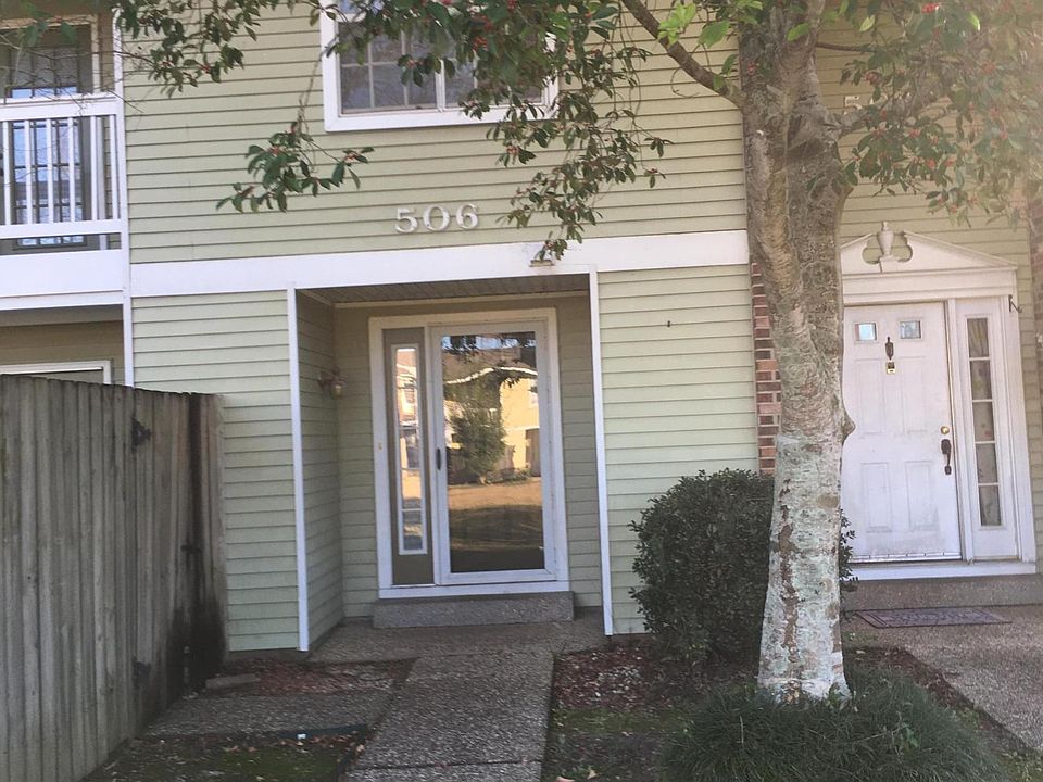 1st image of 200 Lodge Dr APT 506