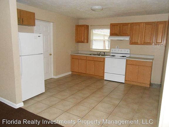 2nd image of 1909 Park Manor Dr
