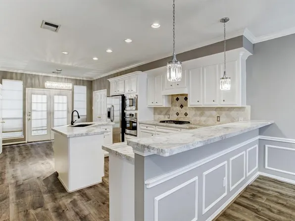 1608 Sandman St, Houston, TX 77007