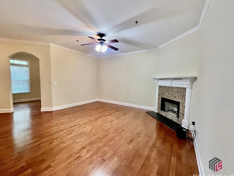150 The Preserve Dr #1A — Photo 3