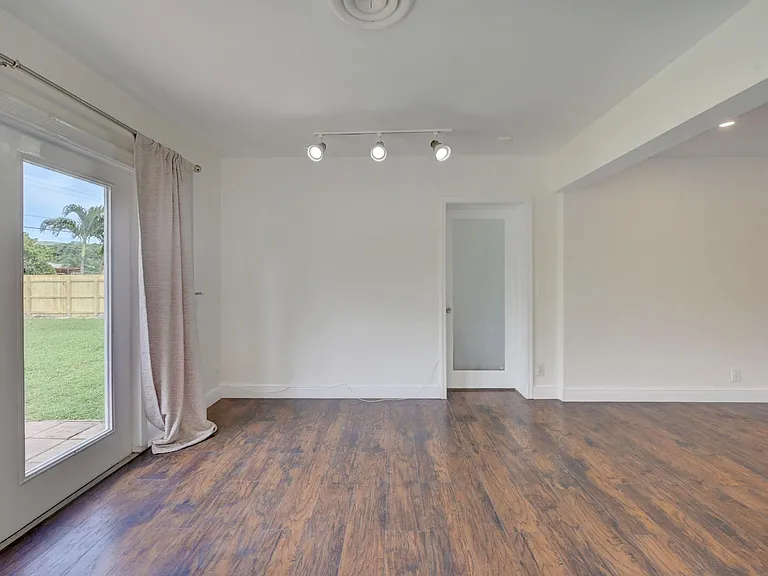 3919 Grant St — Photo 22