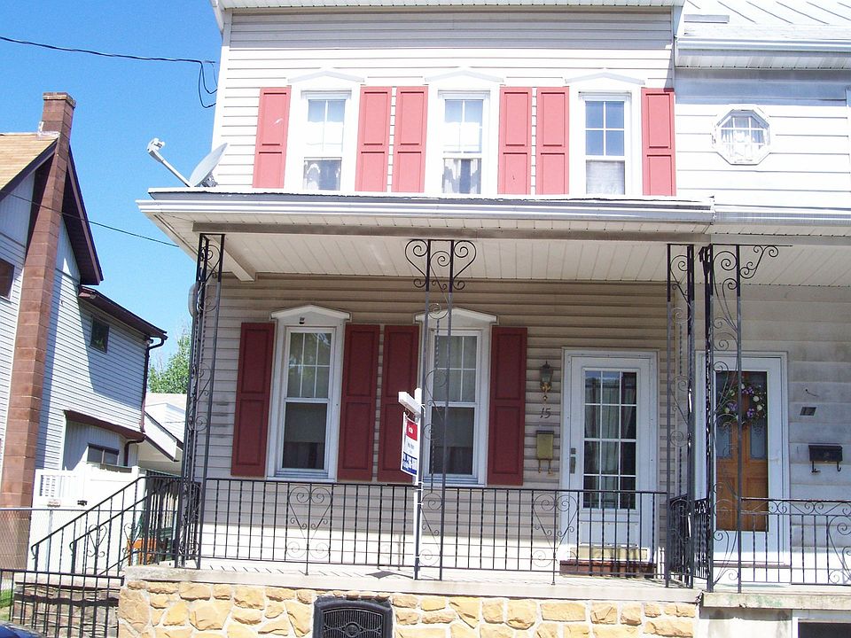 1st image of 15 E Liberty St