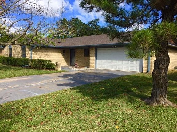 2nd image of 510 Bryan Dr