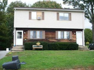 19 Acorn Dr, Westerly, RI 02891