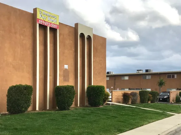 3600 N. Chester Ave., 3600 N Chester Ave #10-B, Bakersfield, CA 93308