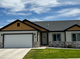 3556 E Royal Dornoch Dr, Eagle Mountain, UT 84005