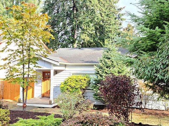3rd image of 16058 27th Ave NE
