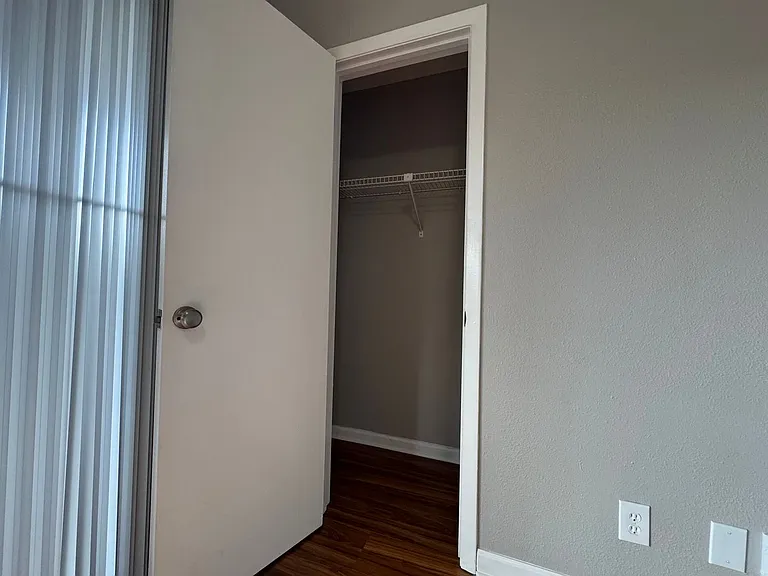 390 Lake Placid Ct #303 — Photo 9