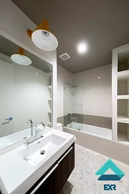 Rented by EXR | media 19