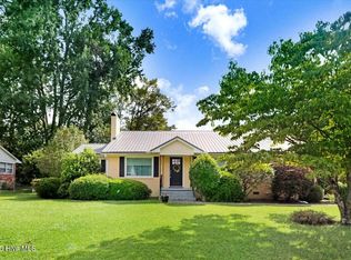 2306 Woodview Rd, Kinston, NC 28504