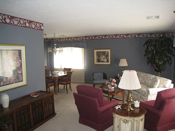 4th image of 6424 Gale Dr