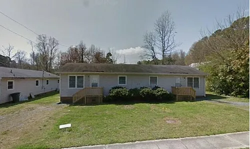 418 Brewer St Photo 1