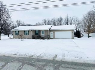 913 Walkerton Trl, Walkerton, IN 46574