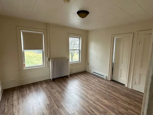 91 Ulster Ave, Walden, NY 12586