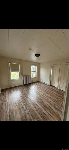 91 Ulster Ave Photo 1