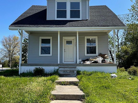 3rd image of 753 W Cooke Ave
